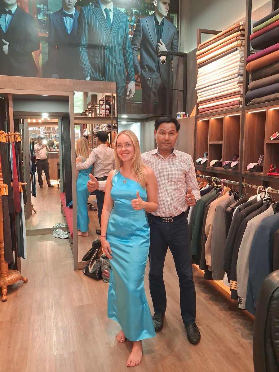 Modern Slim Fit Suit Sukhumvit