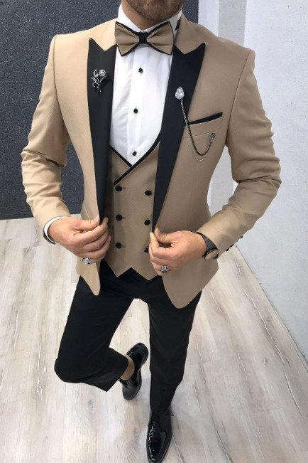 Elegant Men's Tuxedo Design in Sukhumvit