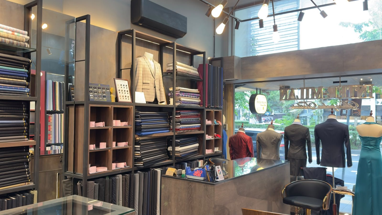 Tailor Interior